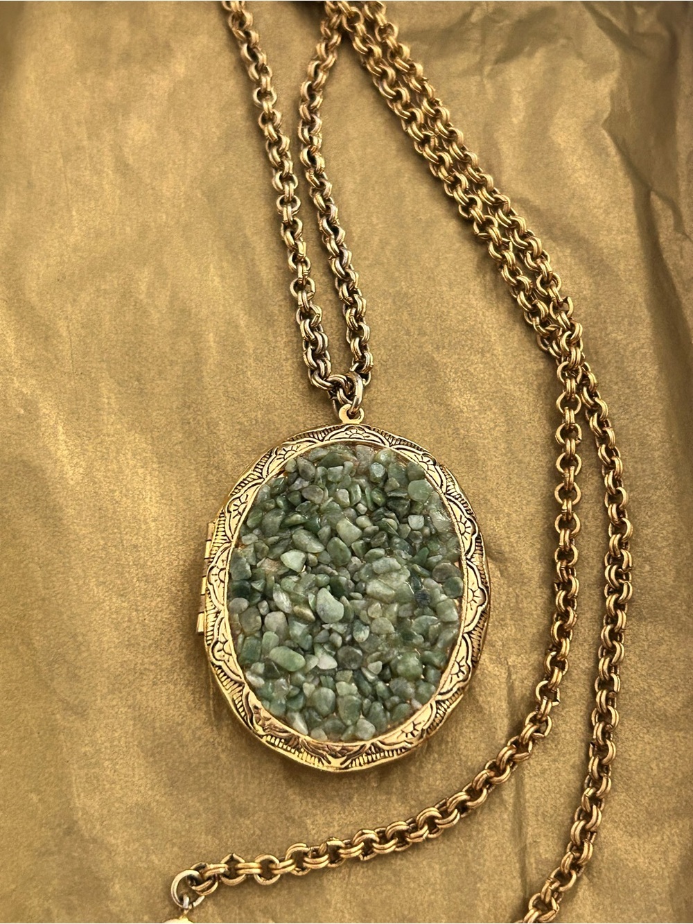 LOCKET Gold-Tone Oval Green Crystal Chip Pendant Necklace